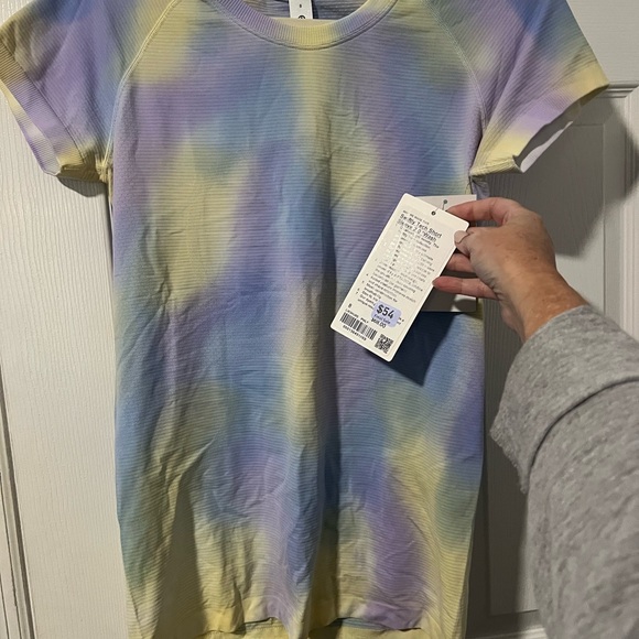 NWT Swiftly Tech SS 2.0 - Picture 3 of 5